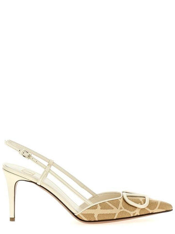 Valentino Garavani Valentino Garavani 'Toile Iconographe' Pumps - VALENTINO - BALAAN 1