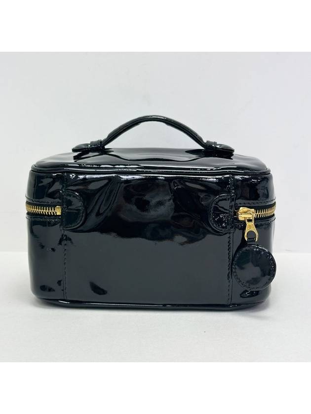 Black enamel 4th division CC logo vanity cosmetic bag 4VCHB28712 - CHANEL - BALAAN 2