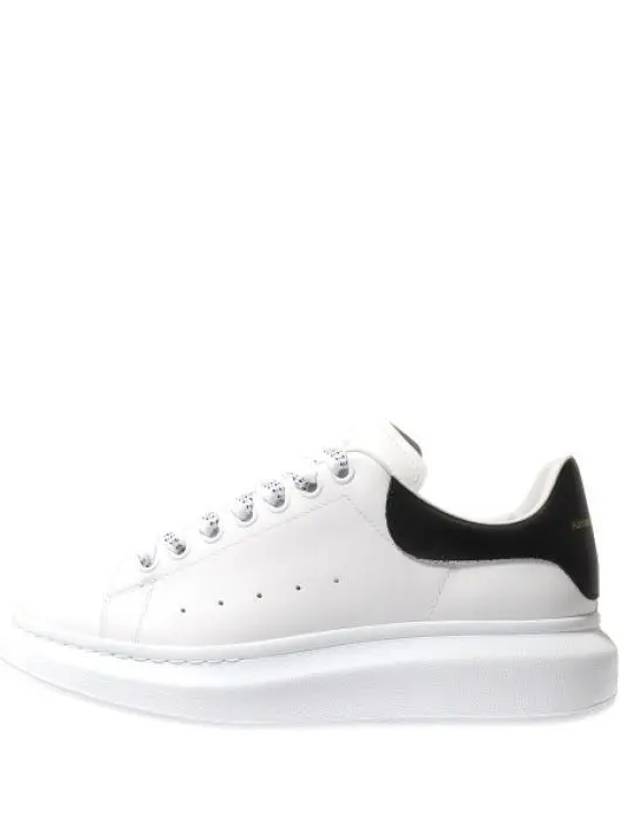 Oversized Leather Tab Low Top Sneakers White - ALEXANDER MCQUEEN - BALAAN 2