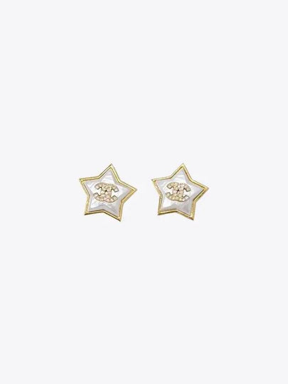 Pearlized star earrings white women ABC401 B15459 NU624 - CHANEL - BALAAN 2