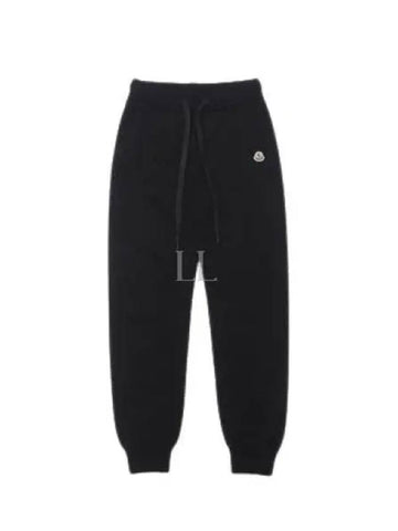 104197 Logo Patch Knit Training Pants 9L00001 M1131 999 - MONCLER - BALAAN 1