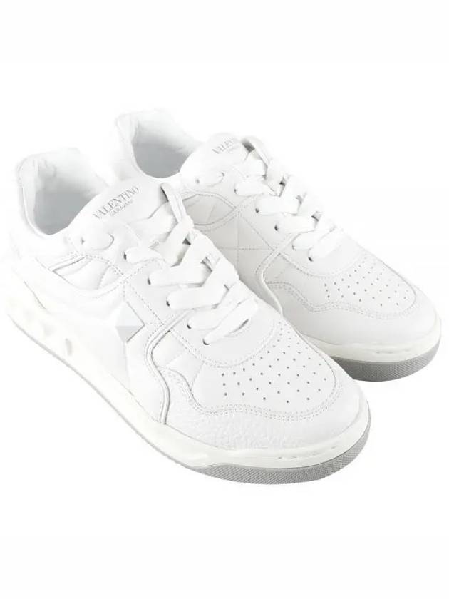 Men's One Stud Low Top Sneakers White - VALENTINO - BALAAN 2