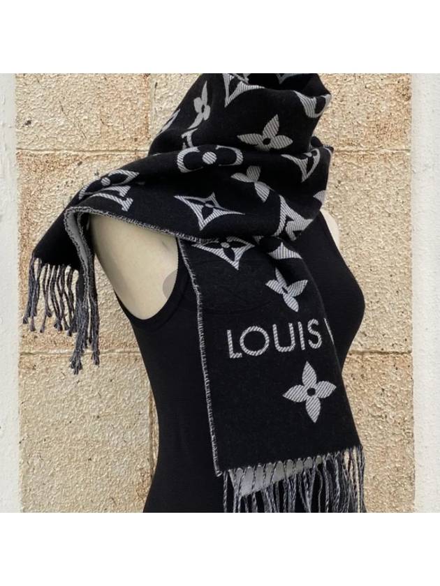 LV Essential Scarf Black - LOUIS VUITTON - BALAAN 9