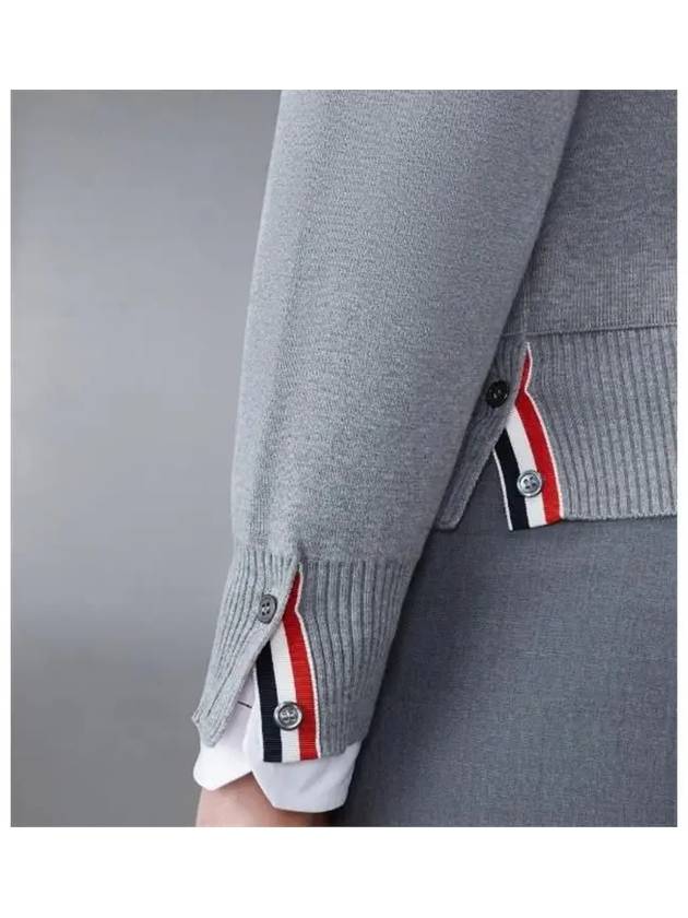 Men's Milan Stitch Armband Crew Neck Knit Top Light Grey - THOM BROWNE - BALAAN 4