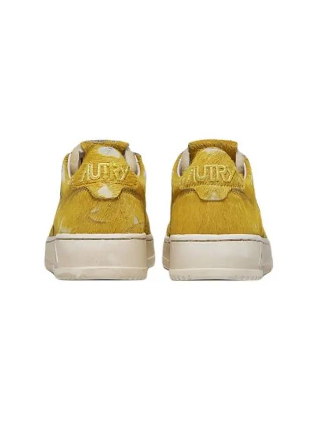 Medalist Pony Skin Low Top Sneakers Yellow - AUTRY - BALAAN 5