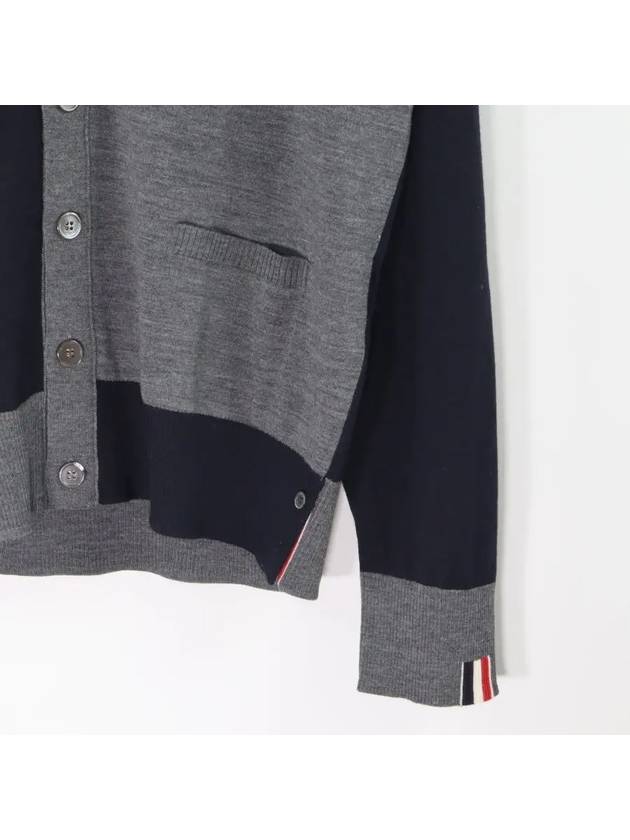 MKC489 FY1014 415 Two tone tab wool cardigan gray Thom Browne - THOM BROWNE - BALAAN 6