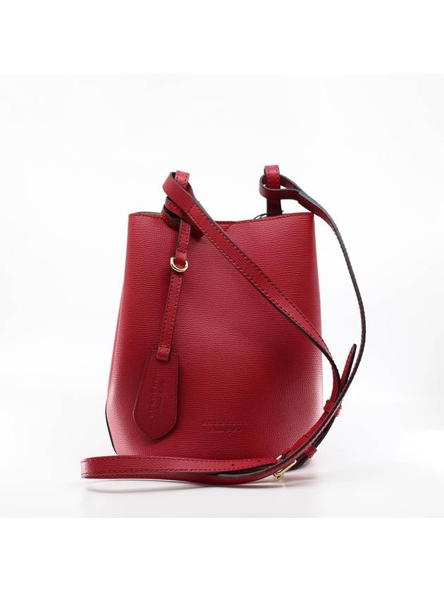 Haymarket Lawn Solid Shoulder Bag Red - BURBERRY - BALAAN 2