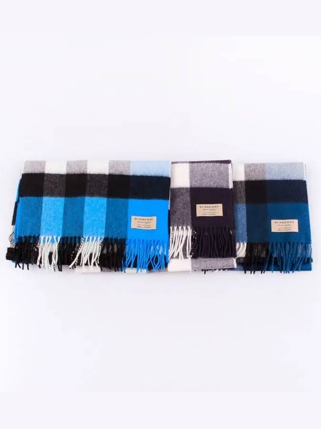 Mega Cashmere Muffler 3 Types 403105 - BURBERRY - BALAAN 1