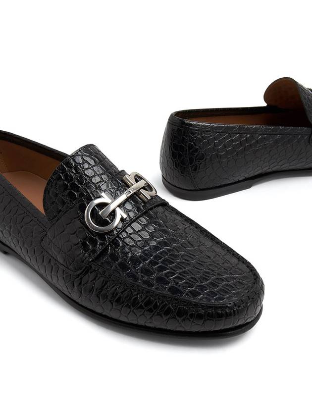 Salvatore Logo Leather Loafers Black - SALVATORE FERRAGAMO - BALAAN.