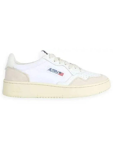 Women's Medalist Suede Nylon Low Top Sneakers White - AUTRY - BALAAN 1