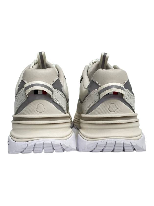 23SS Light Runner Women’s Sneakers 4M00160 - MONCLER - BALAAN 5