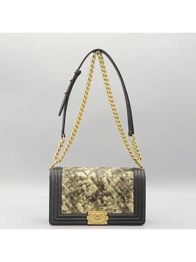 A67086 Black Gold Metallic Goatskin Boy M Size Logo Chain Flap Shoulder Bag - CHANEL - BALAAN 2