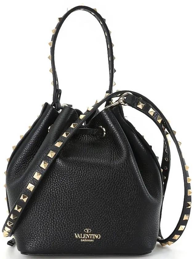 Rockstud Grain Calfskin Bucket Bag Black - VALENTINO - BALAAN 4