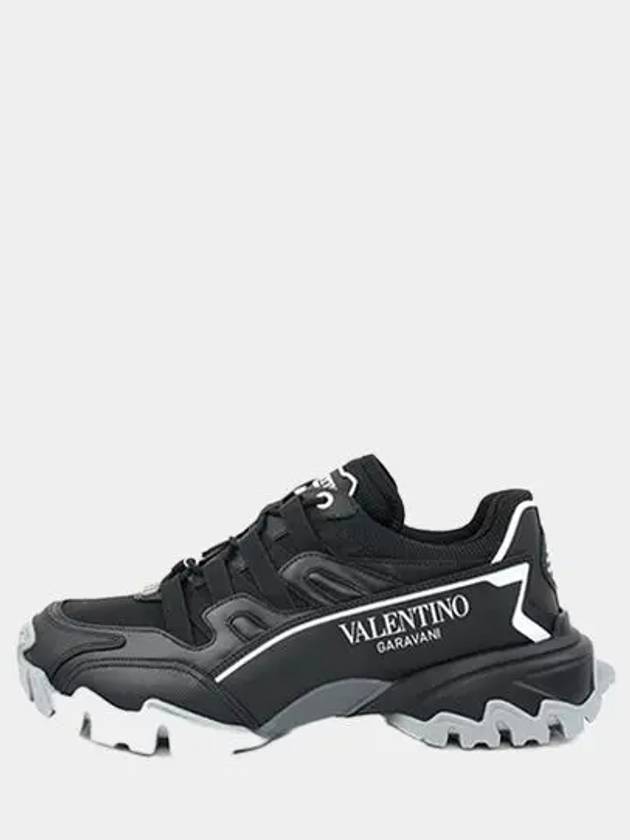 Climbers Low-Top Sneakers Black - VALENTINO - BALAAN 2