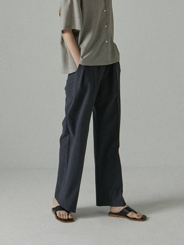 front pintuck slacks_CHARCOAL - ARIFF - BALAAN 1