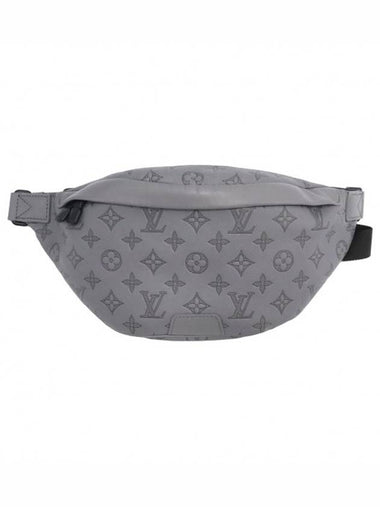 Women s Louis Vuitton M46108 Gray Monogram Shadow Leather Discovery Bumbag Hip Sack gt second bag Gangbuk used luxury goods - LOUIS VUITTON - BALAAN 1