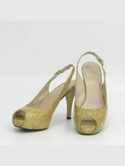 Smith Market Yellow Shoes Women s - STUART WEITZMAN - BALAAN 2