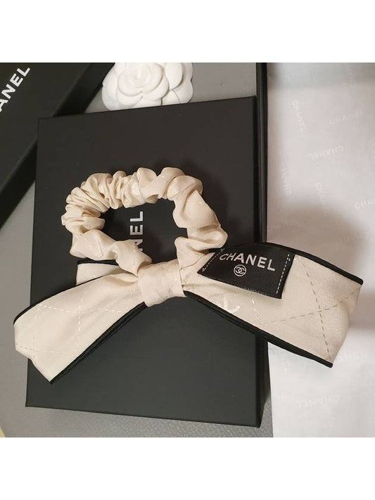 Quick Hair Band Crunch Ivory Ribbon - CHANEL - BALAAN 2