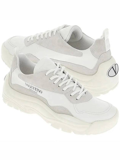 Men's Banshee Gumboy Low Top Sneakers White - VALENTINO - BALAAN 2