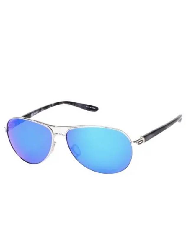 Feedback Polished Chrome Prism Sapphire Polarized Glasses Sports Sunglasses - OAKLEY - BALAAN 1