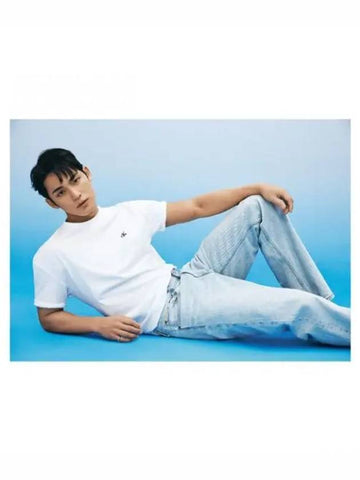 JEANS Mingyu wearing men s signature 90s straight fit sky blue denim 40EM718 EF8 - CALVIN KLEIN - BALAAN 1