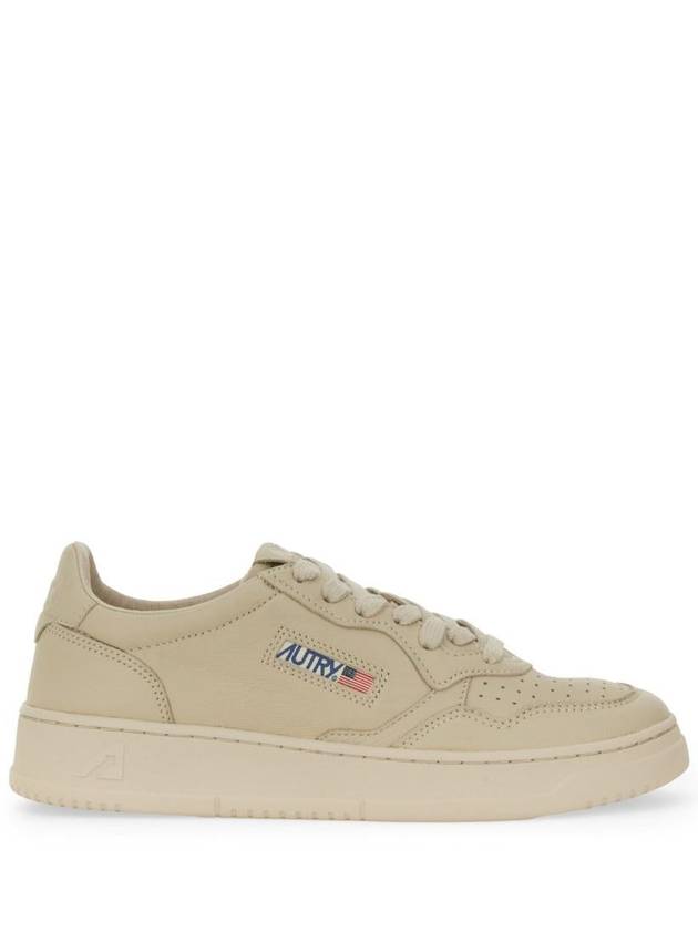 Autry "Medalist Low" Sneaker - AUTRY - BALAAN 1