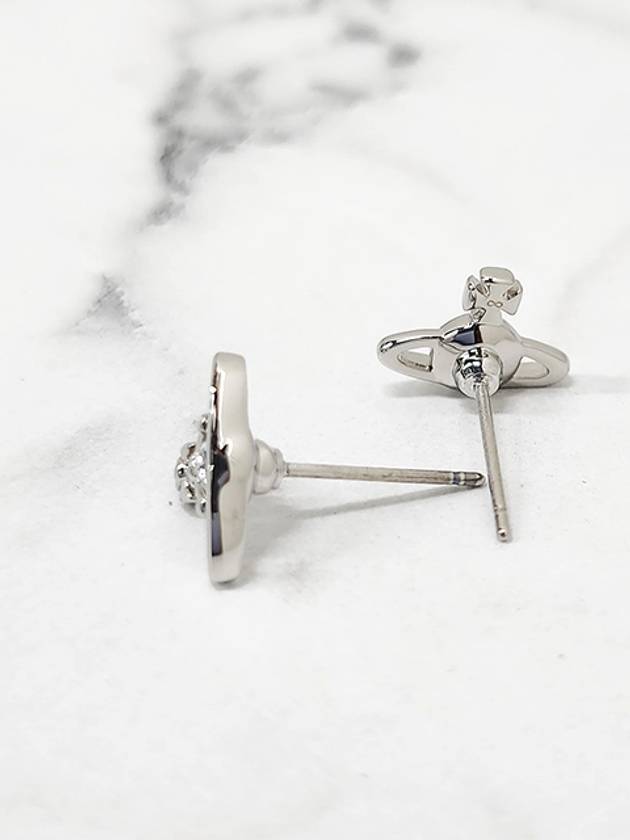 Nano Solitaire Crystal Earrings Silver - VIVIENNE WESTWOOD - BALAAN 9