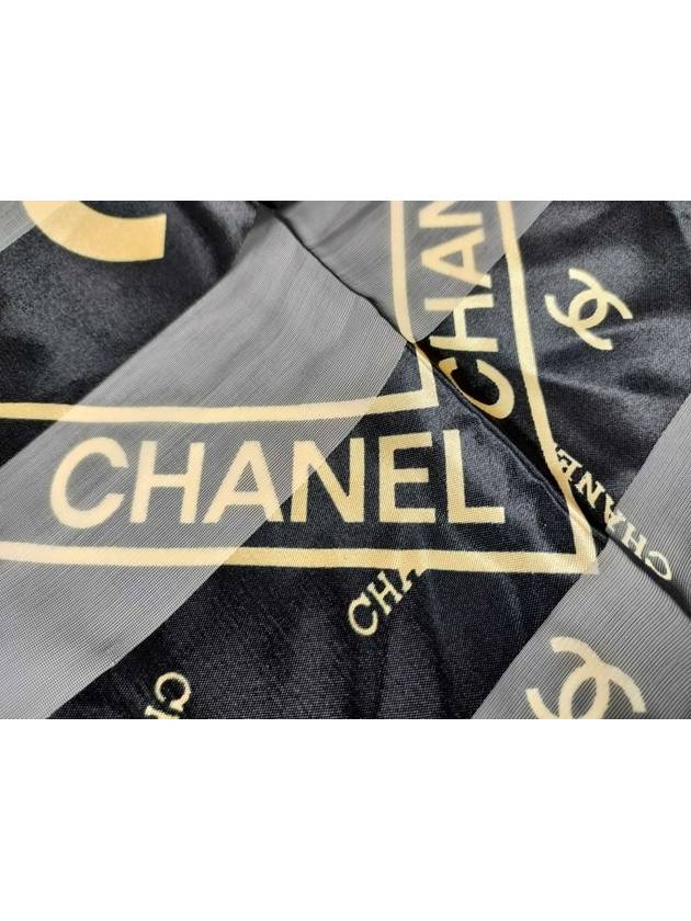 logo black gold large scarf - CHANEL - BALAAN 2