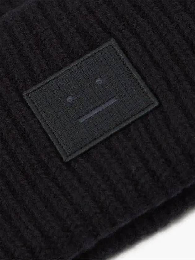 Pansy face patch wool beanie hat - ACNE STUDIOS - BALAAN 2