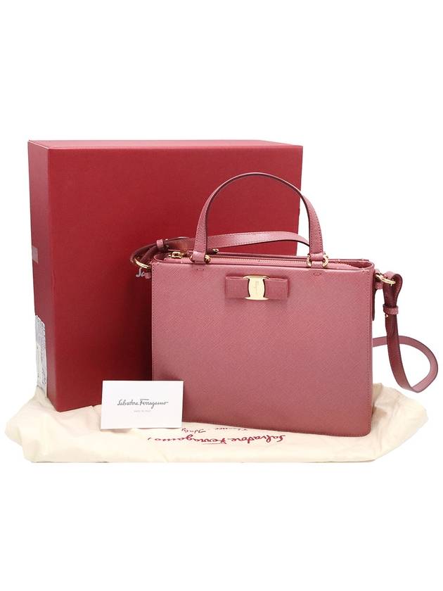 Women s Ferragamo 21 E298 Pink Saffiano Gold Bara Tracy Tote 2WAY gt bag Gangbuk used luxury goods - SALVATORE FERRAGAMO - BALAAN 3