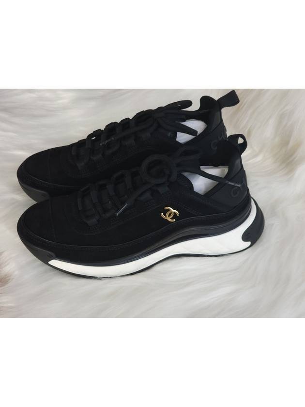 Logo Mixed Fibers Suede Low Top Sneakers Black - CHANEL - BALAAN 5