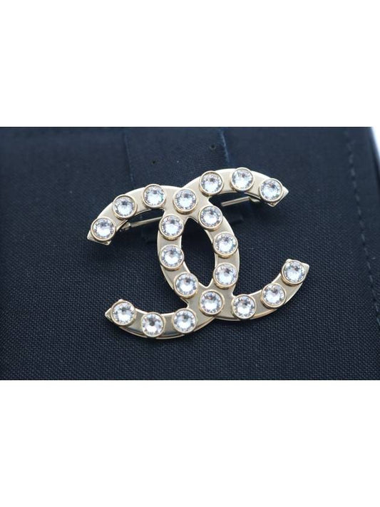 CC Logo Pearl Glass Opal Crystal Women Brooch Pin - CHANEL - BALAAN 2