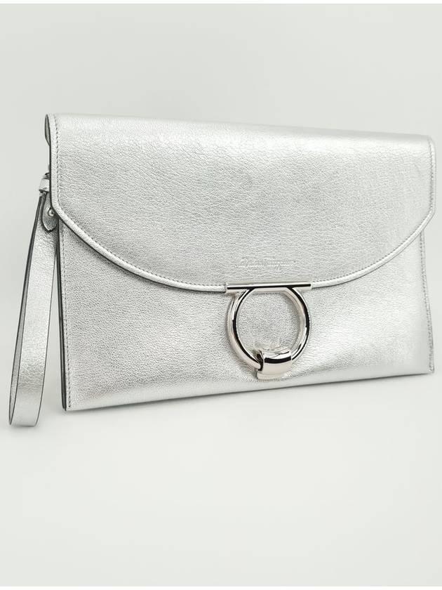 Ferragamo Margot clutch - SALVATORE FERRAGAMO - BALAAN 2