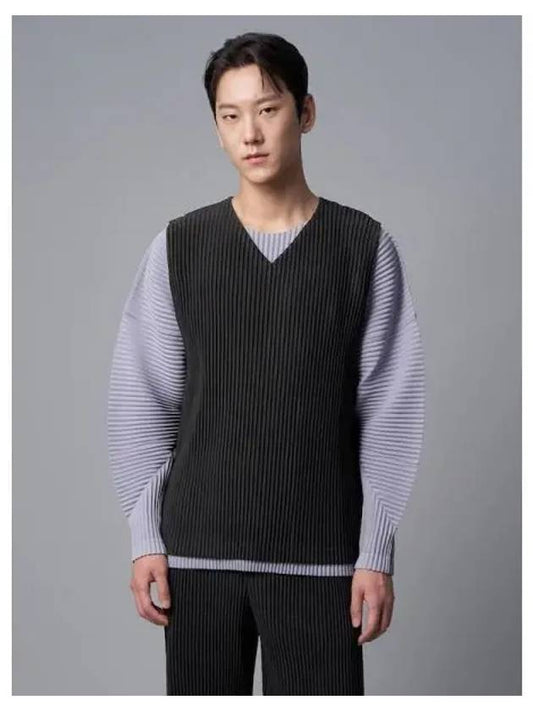 August Oversized V neck Vest Black Domestic Product GM0024080580384 - ISSEY MIYAKE - BALAAN 1