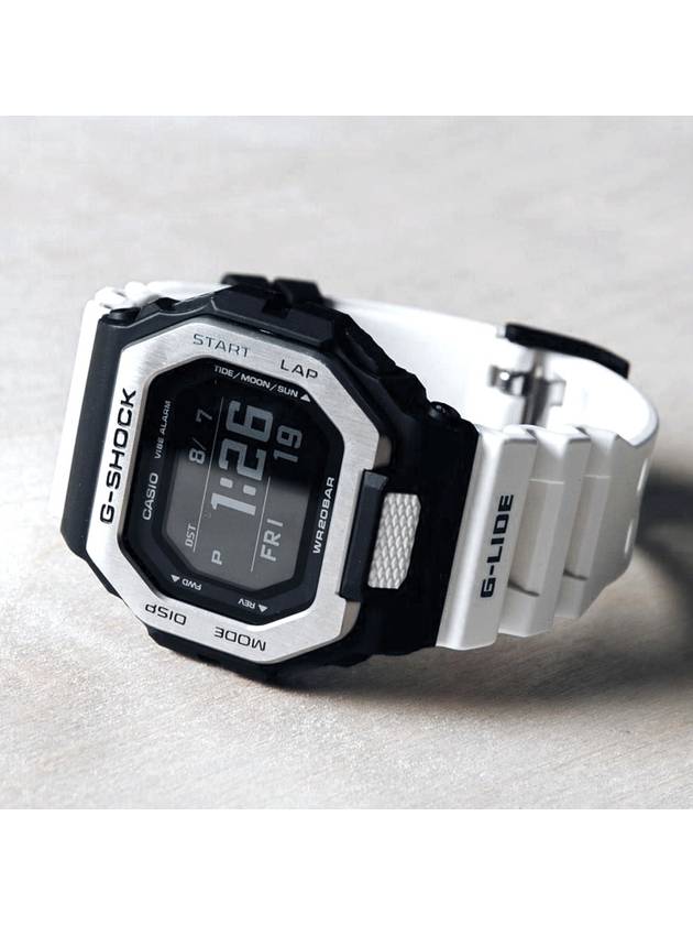 White Diver Surfing Marathon Electronic Wristwatch - G-SHOCK - BALAAN 3