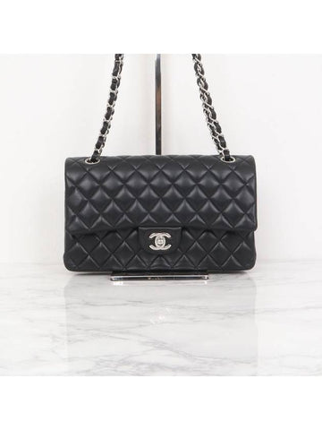 Classic Medium Flap Bag Lambskin Black Silver A01112 - CHANEL - BALAAN 1