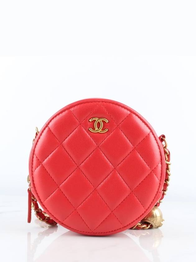 Round red caviar tambourine bag - CHANEL - BALAAN 4