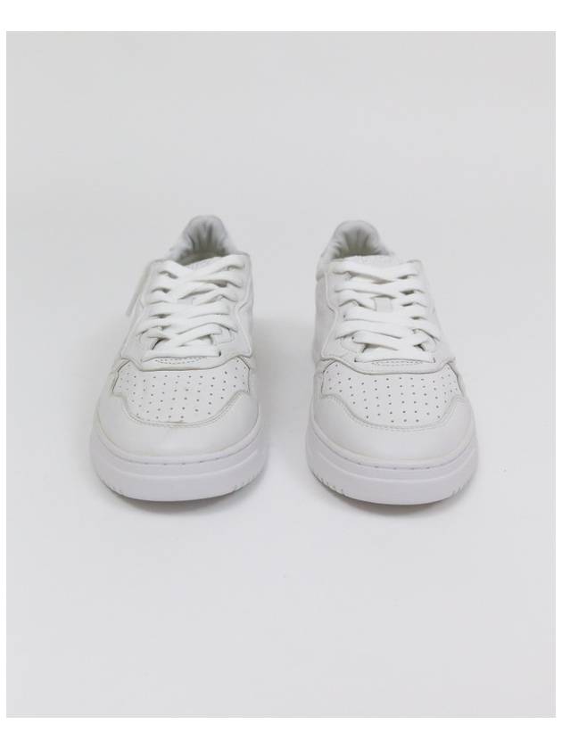 Women's Medalist Low Top Sneakers White - AUTRY - BALAAN 3