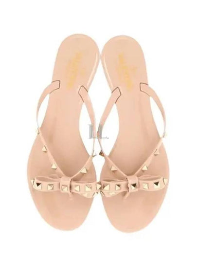 Rockstud Rubber Thong Slippers Beige - VALENTINO - BALAAN 2