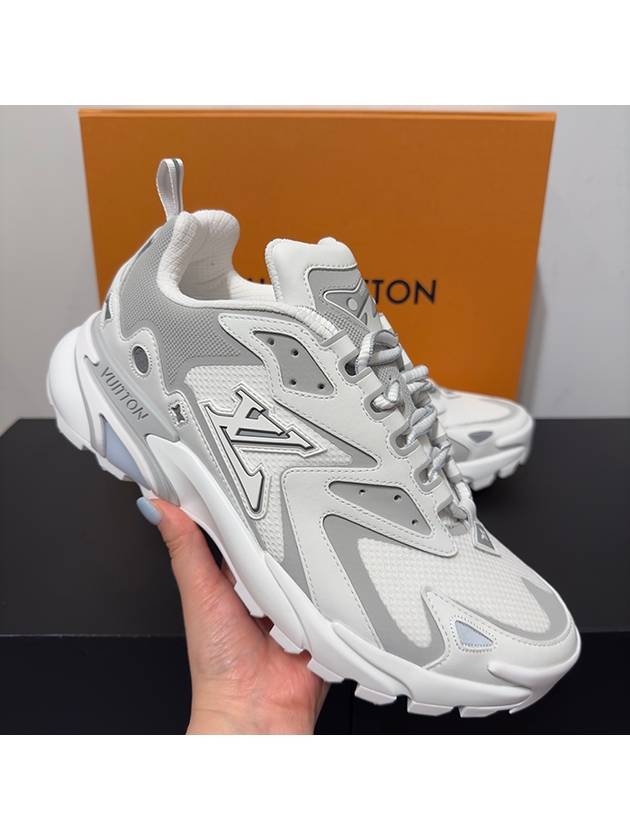 Runner Tatic Sneakers White Gray - LOUIS VUITTON - BALAAN 1