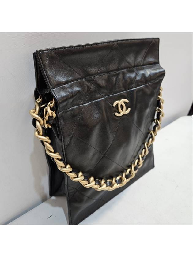 Bucket gold lambskin shoulder bag brand new - CHANEL - BALAAN 3