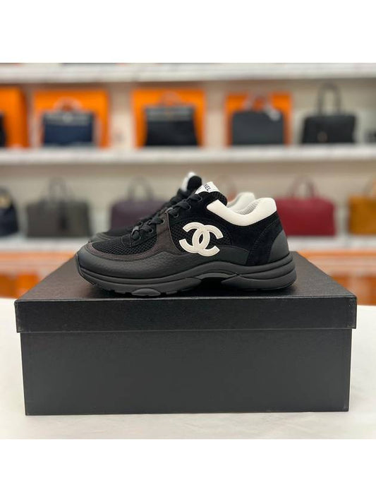 CC Logo Suede Tennis Low Top Sneakers Black White - CHANEL - BALAAN 2