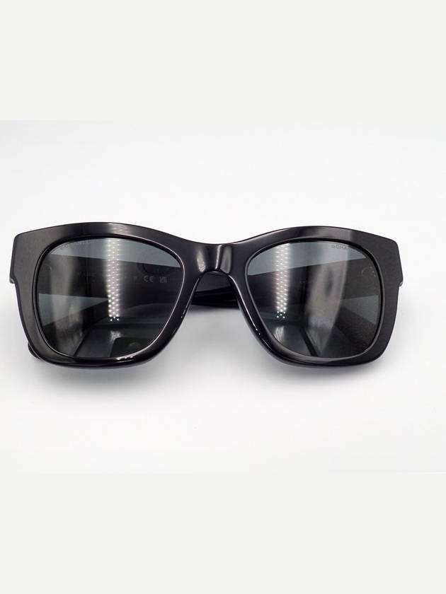 Eyewear Heart Logo Square Sunglasses Black - CHANEL - BALAAN 9