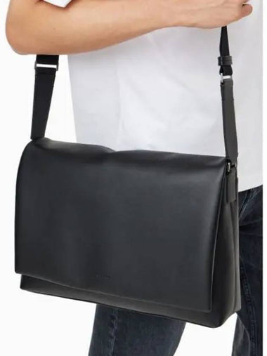 JEANS Men s CK Inset Messenger Bag 4D3014G UB1 - CALVIN KLEIN - BALAAN 1