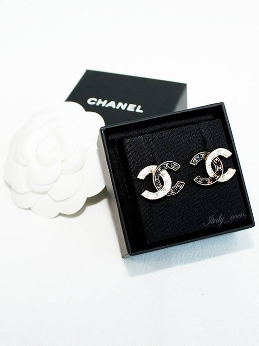 Classic CC Logo Black White Earrings ABC996 B16125 NW385 - CHANEL - BALAAN 1