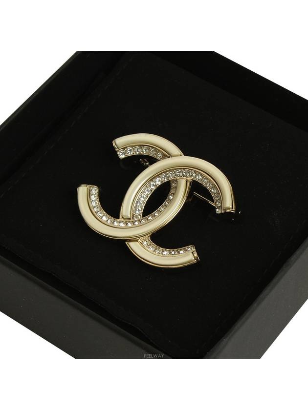 Women Brooches Pins - CHANEL - BALAAN 4