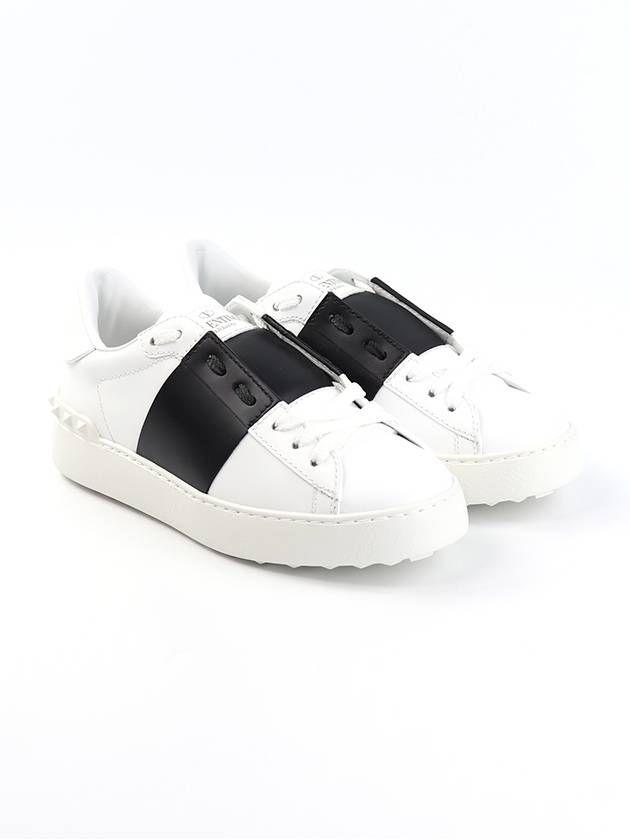 Hidden Strap Rockstud Low Top Sneakers White Black - VALENTINO - BALAAN 5