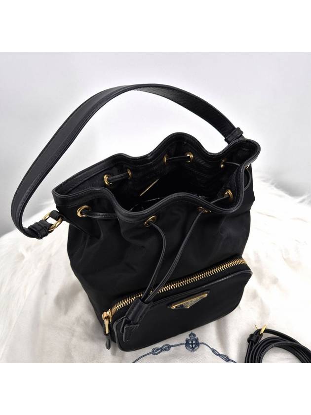 Tesuto triangle logo bucket bag black - PRADA - BALAAN 5