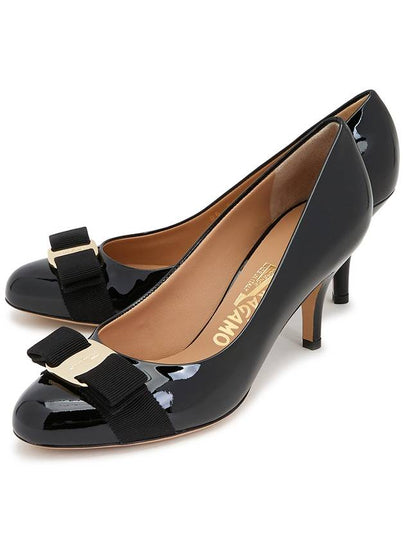 Carla Vara Bow Pumps Black - SALVATORE FERRAGAMO - BALAAN 2