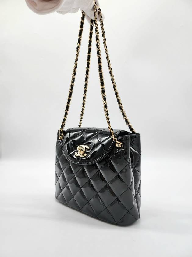 CC logo two way patent chain bag gold black - CHANEL - BALAAN 9